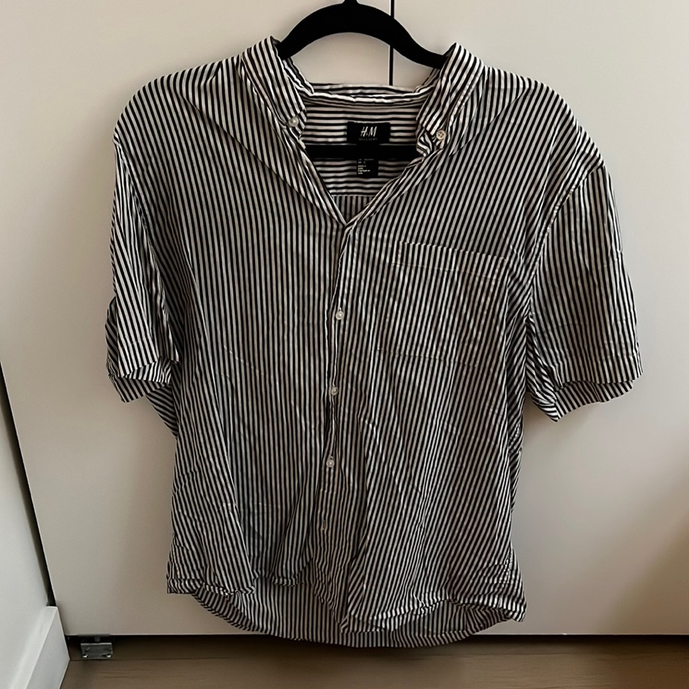 H&M button down shirt